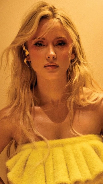 Zara Larsson wallpaper