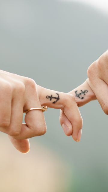 Couple, Hands together, Fingers, Youth, Romantic, Lovers, 5K