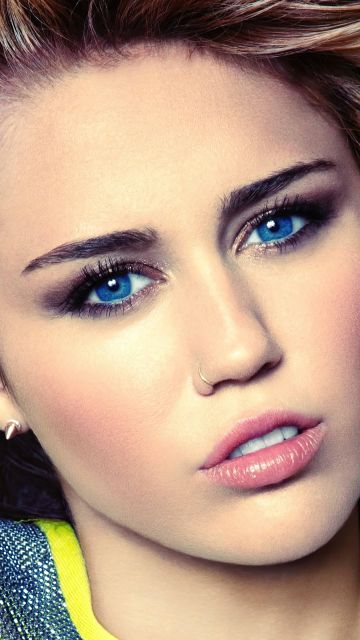 Miley Cyrus, Beautiful singer, Closeup, 5K